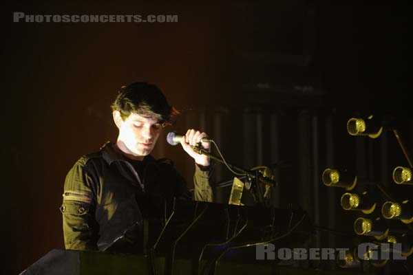 NINE INCH NAILS - 2005-06-22 - PARIS - Zenith - 